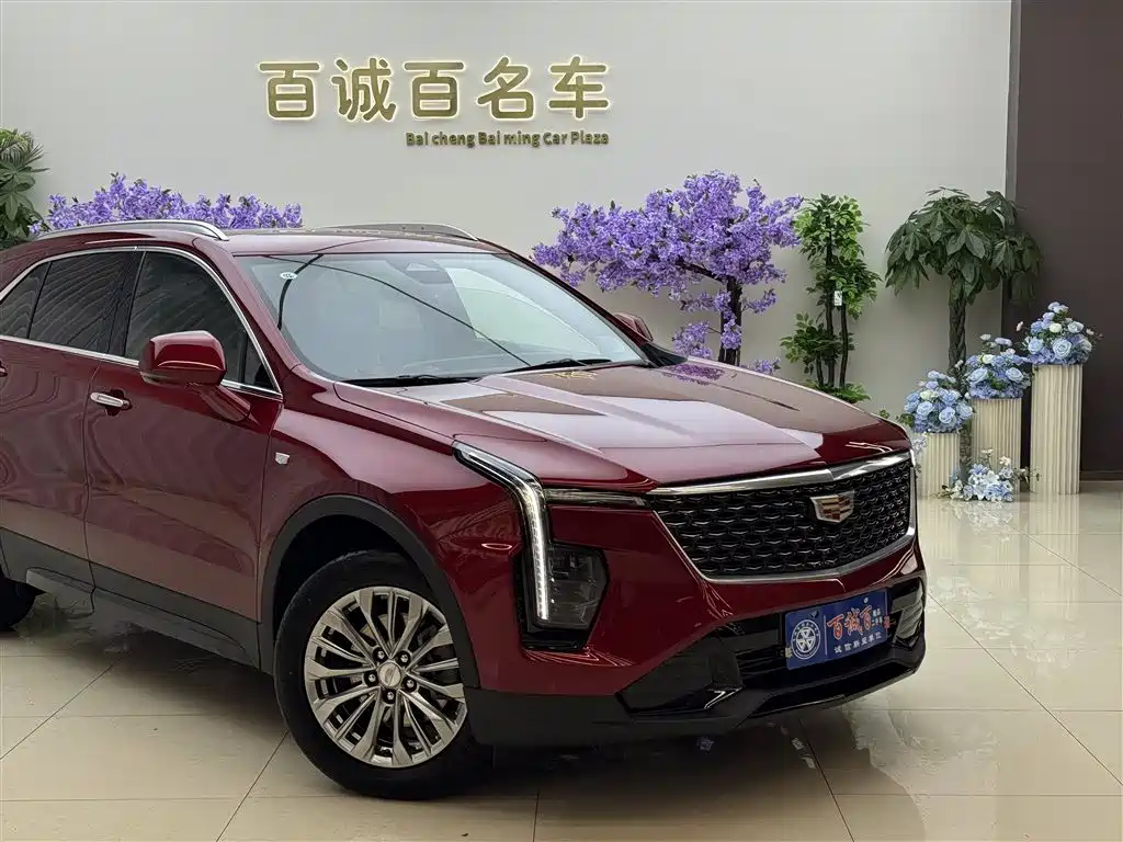 Cadillac XT4 2024 28T 2WD Luxury фото 5