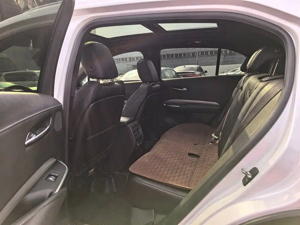 Cadillac XT4 2020 28T FWD Leading Trim фото 11
