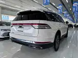 Фото 6 - Lincoln Aviator