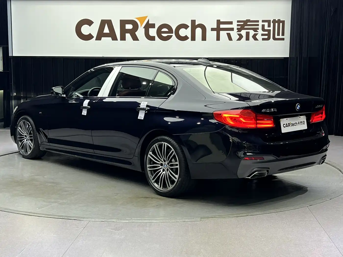 BMW 5 Series 2018 Facelift 530Li Leading M Sport Package фото 6