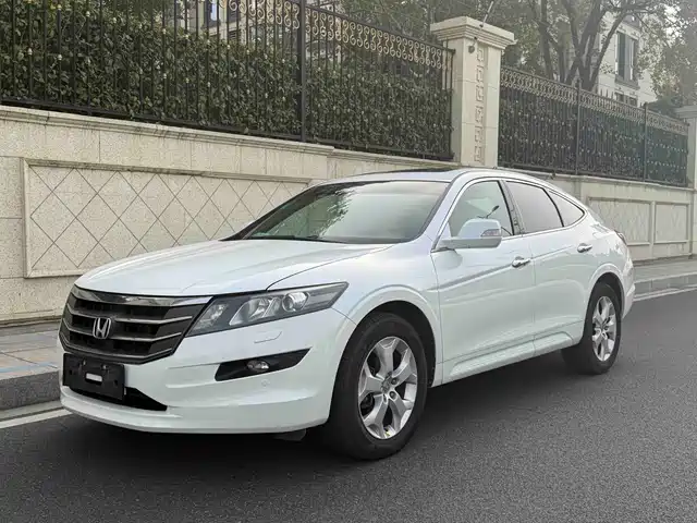  Honda Crosstour 2011 3.5L Prestige Edition