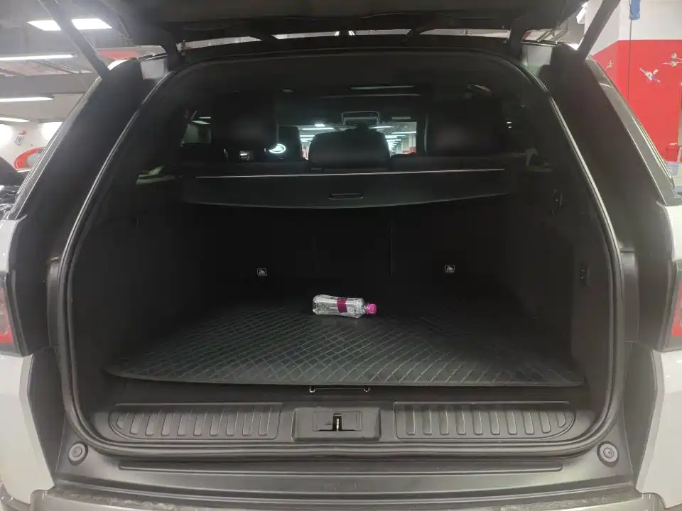 Land Rover Range Rover Sport PHEV 2018 2018 Model P400e