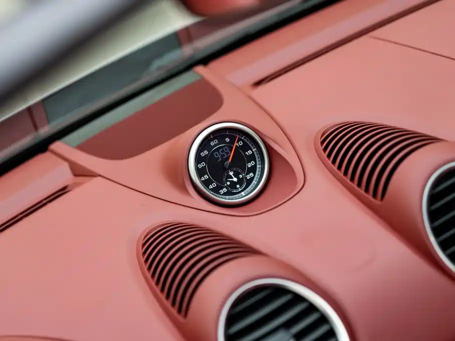 Photo 20 - Porsche 718