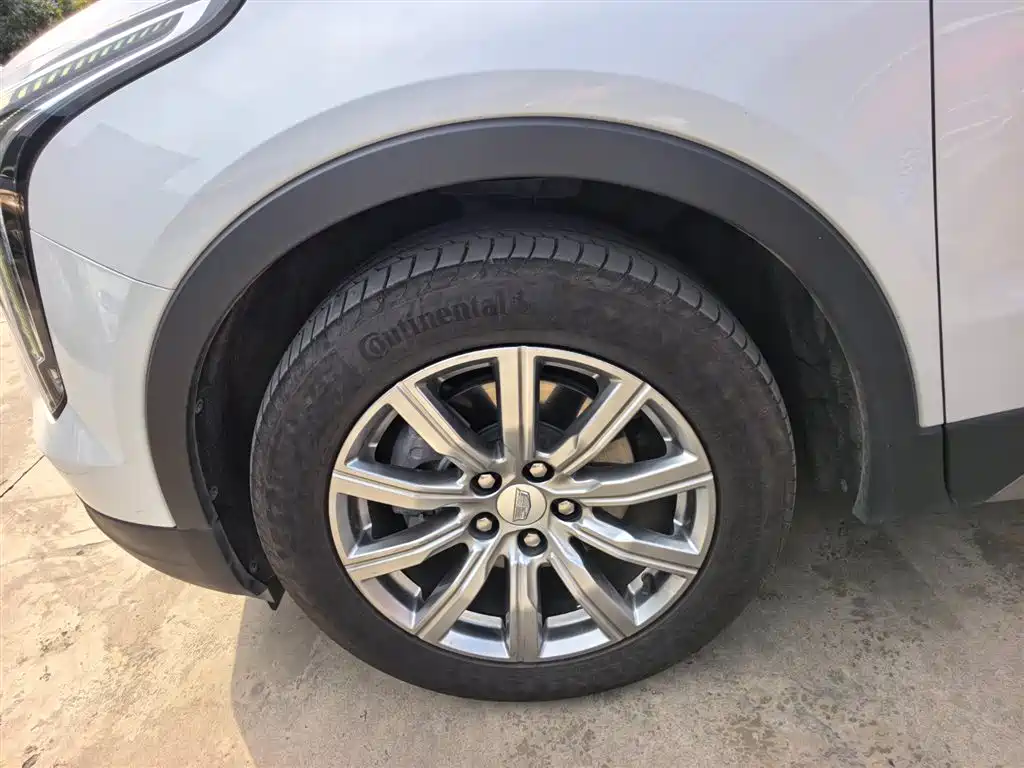 Cadillac XT4 2020 28T FWD Leading Trim фото 7