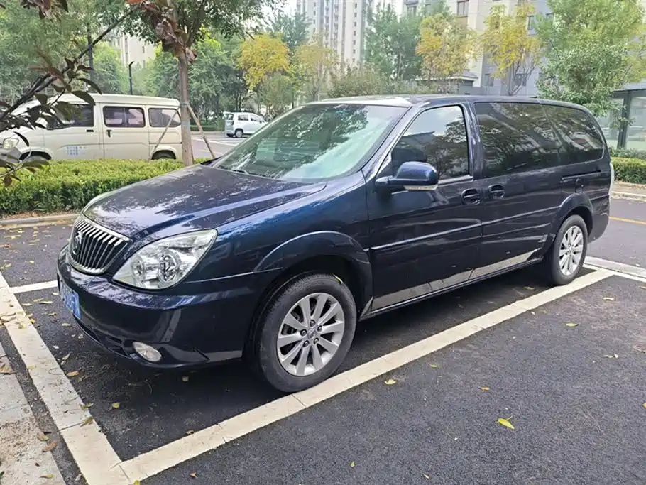 Buick GL8 2013 2.4L Classic