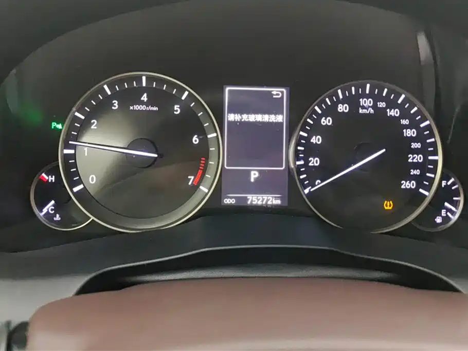 Lexus ES 2015 200 Elite Edition фото 14
