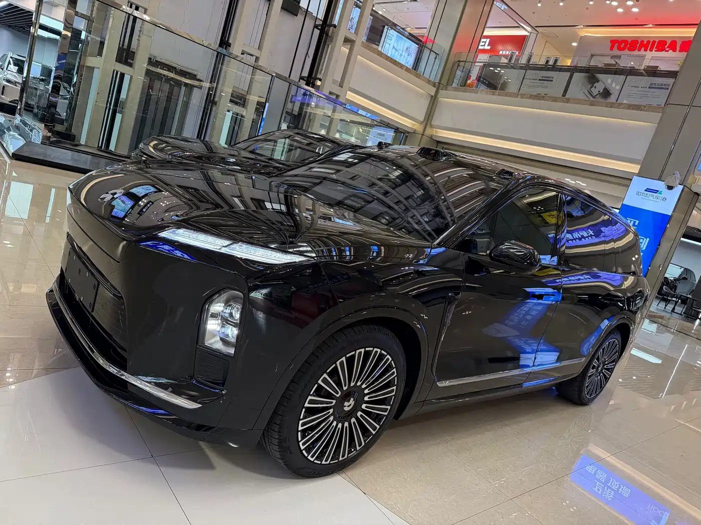 2026 NIO ES8