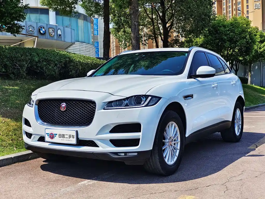 Jaguar F-PACE 2017 2016 2.0T FWD Urban Premium Edition