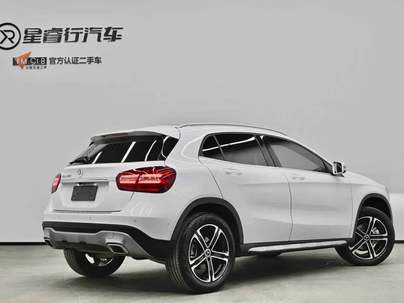 Mercedes-Benz GLA 2018 GLA 200 Fashion фото 7