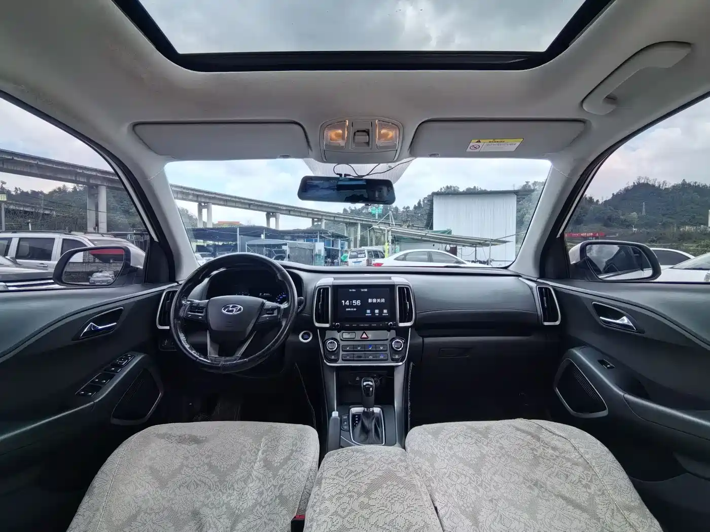 Hyundai Beijing Hyundai ix35 2018 2.0L Automatic 2WD Zhiyong·Enjoyment Edition фото 7