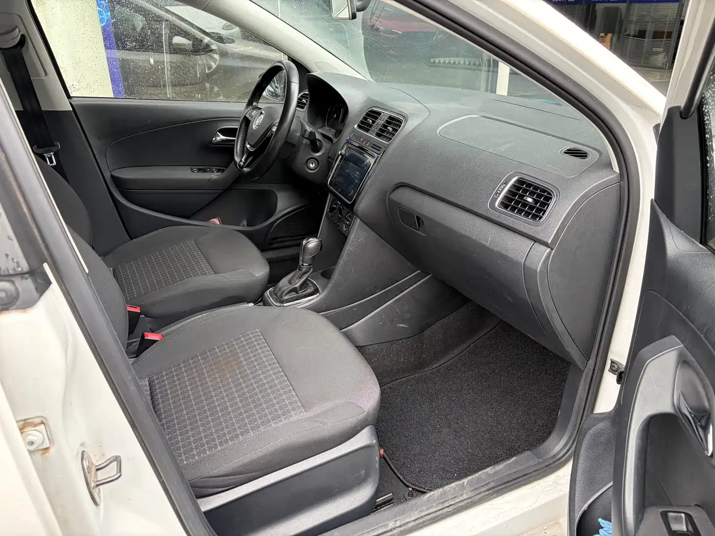 Volkswagen Polo 2018 1.5L Auto Comfort фото 6