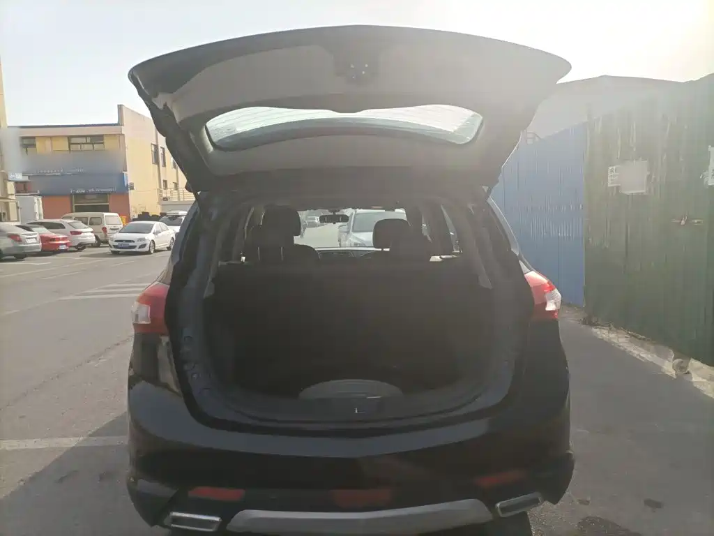 BAIC Senova X65 2016 2015 2.0T Automatic Elite