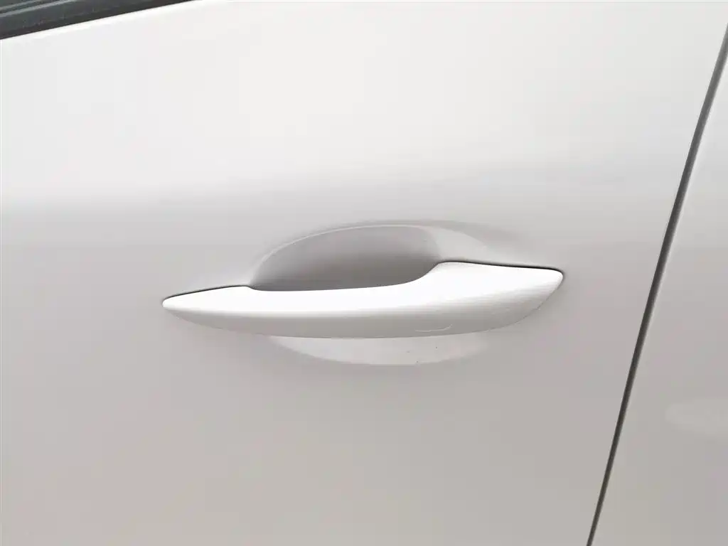 MAZDA 3 ANGKESAILA