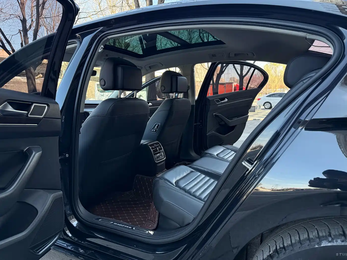 Volkswagen Magotan 2019 330TSI DSG Luxury China V фото 14