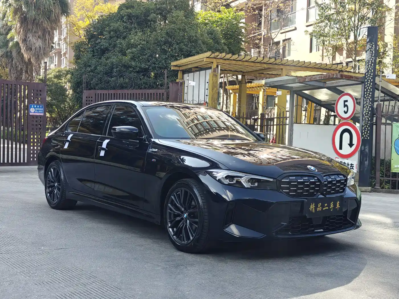BMW 3 Series 2023 325Li M Sport Black Night Package фото 3
