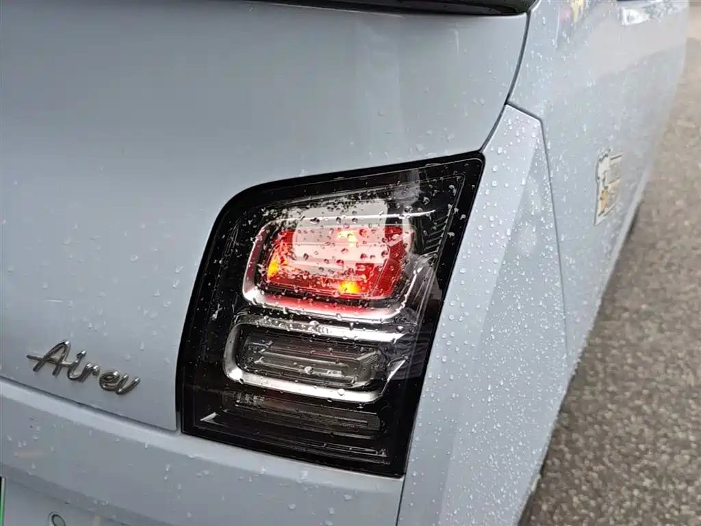 Wuling Motors Wuling Air ev 2023 2023 Model 4-Seater Standard Edition