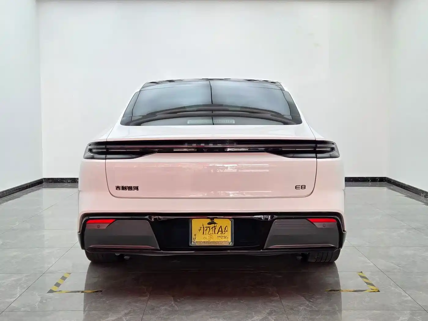 2025 Geely Galaxy Galaxy E8