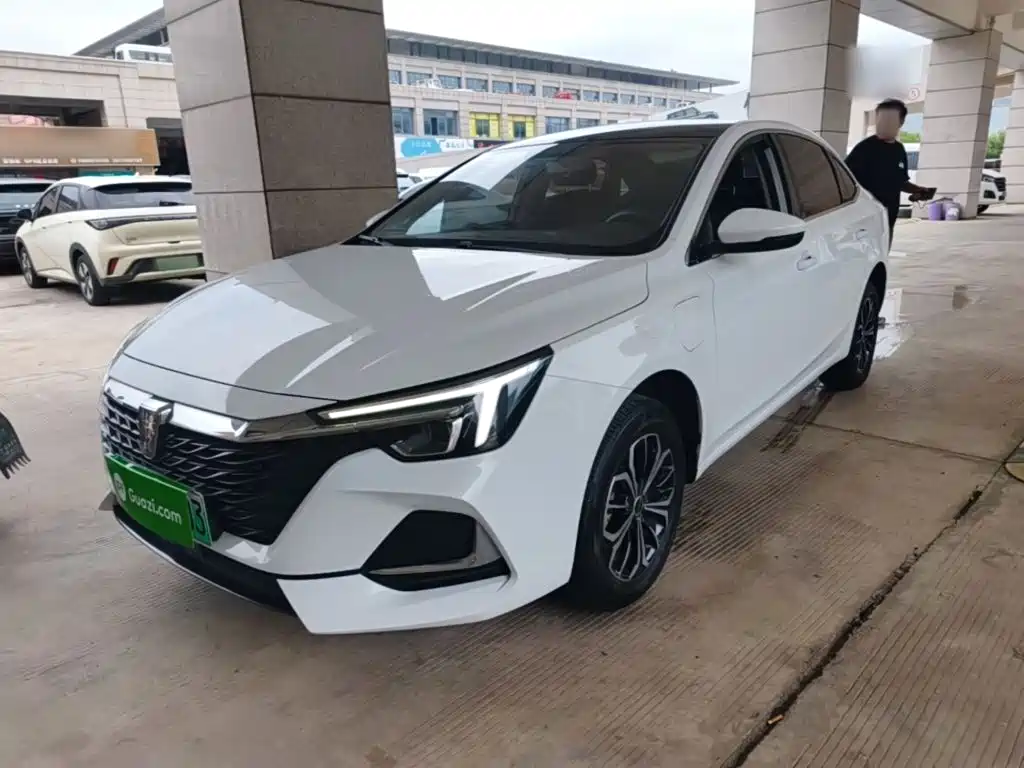 Roewe i6 MAX EV 2024 2023 EV 420 Sunroof Special Edition