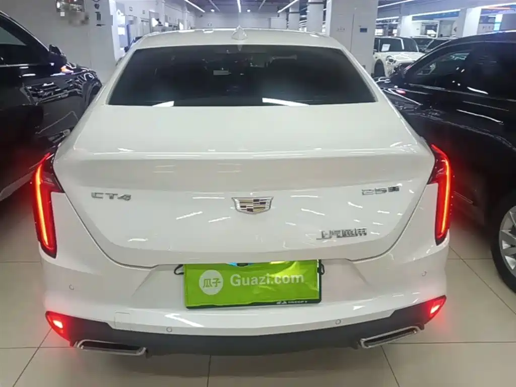 CADILLAC CT4