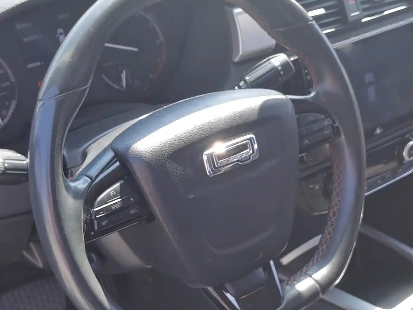 Qoros 3 2016 2015 Urban SUV 1.6T Automatic XingDong Enhanced