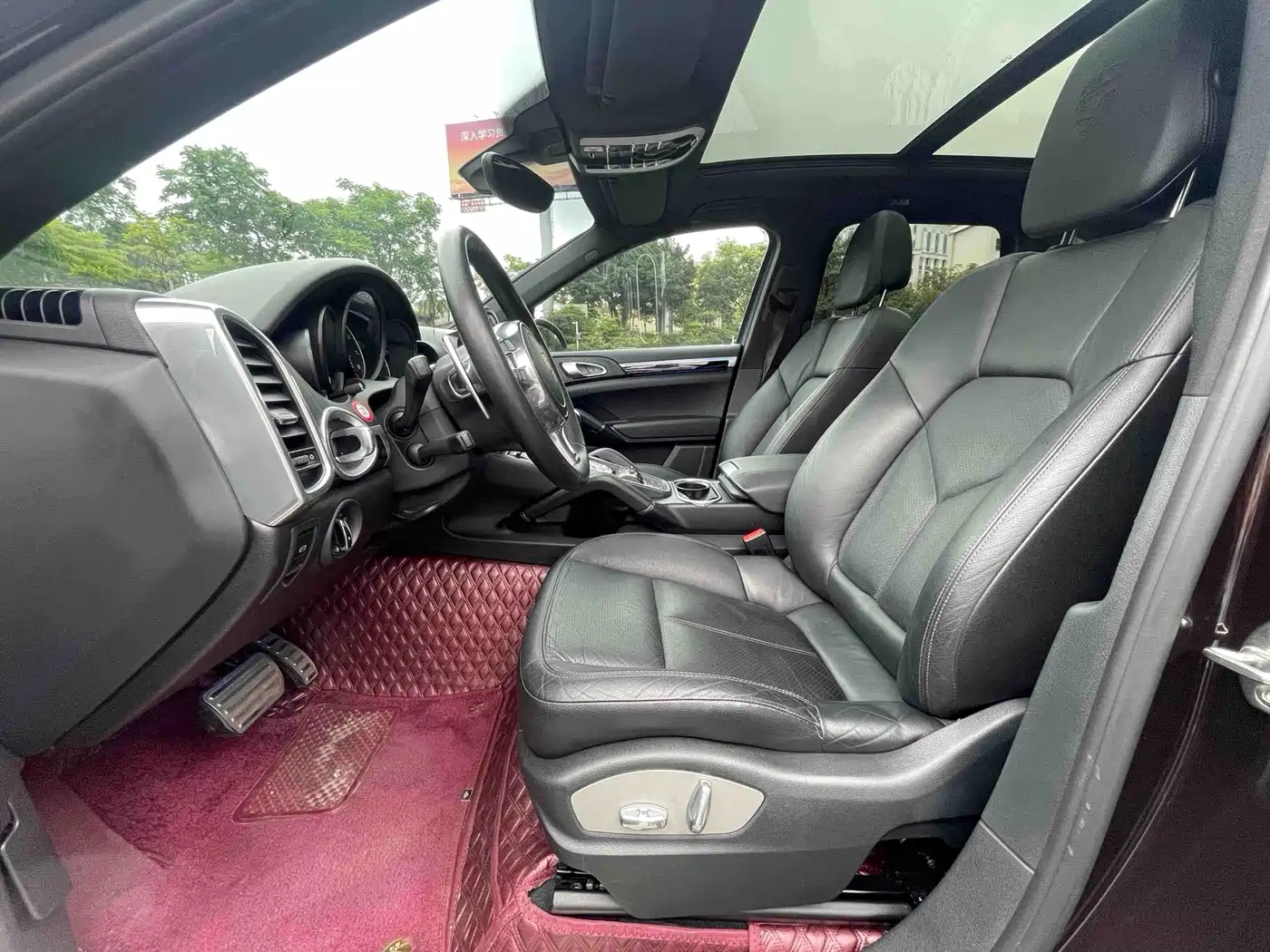 Porsche Cayenne 2014 Cayenne Platinum Edition 3.0T фото 16