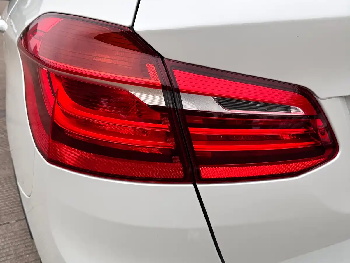 BMW 2 Series Touring 2016 2016 218i Fashion Model