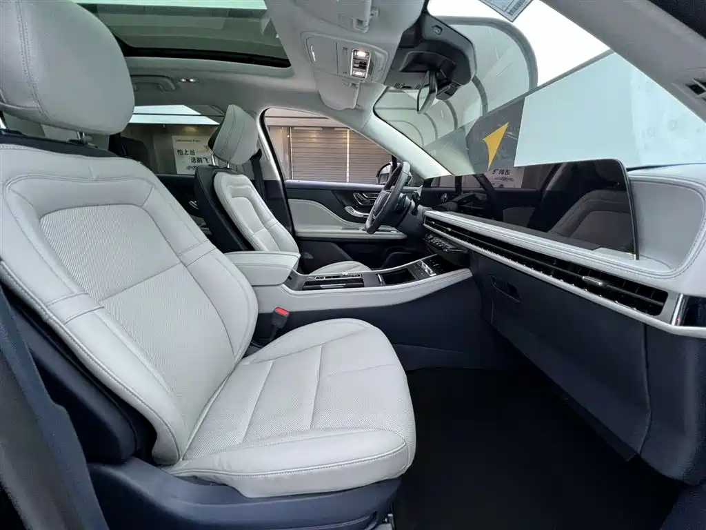 Lincoln Adventurer 2025 2024 2.0T FWD Exclusive Edition