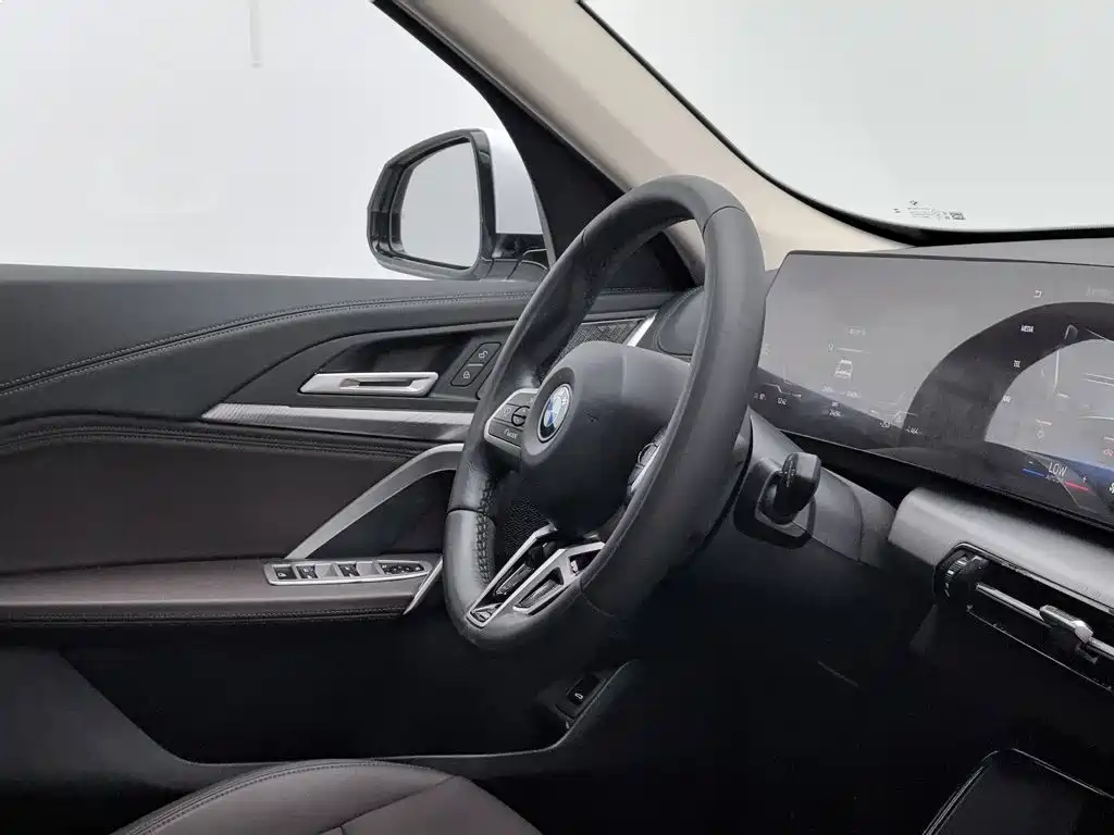 BMW iX1 2024 2023 eDrive25L M Sport Package