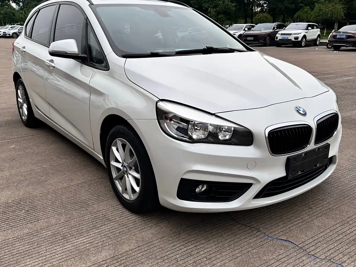 BMW 2 Series Touring 2016 2016 218i Fashion Model
