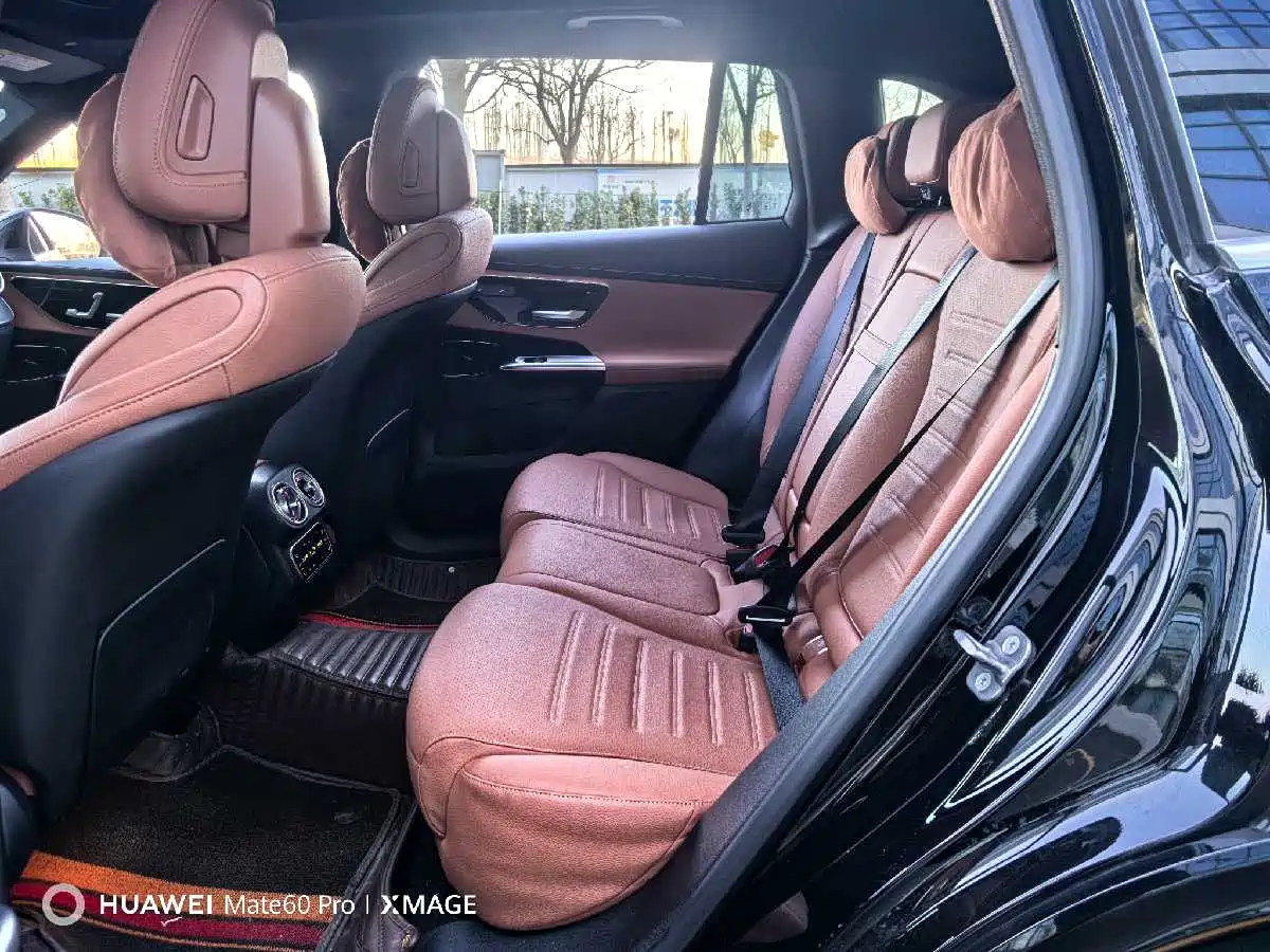 Mercedes-Benz GLC 2025 Model Year GLC 260 L 4MATIC Luxury фото 20