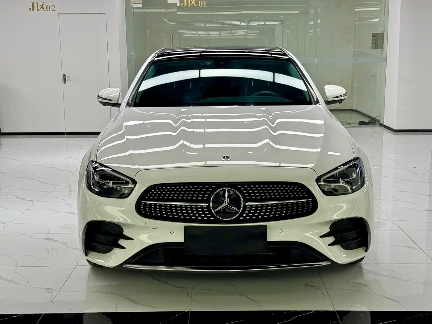 MERCEDES-BENZ E CLASS