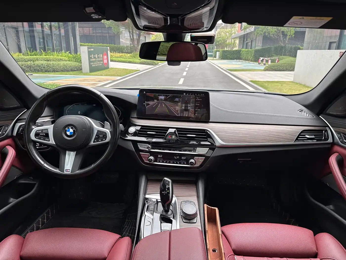 BMW 5 Series 2022 Model Third Facelift 530Li Premium M Sport Package фото 2