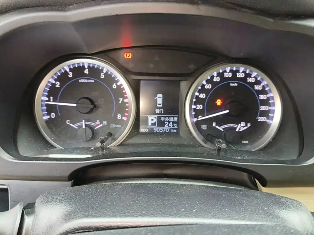 Фото 4 - Toyota Highlander