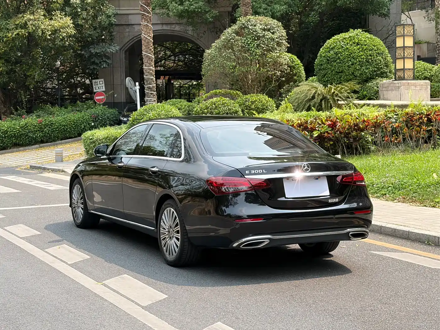 Mercedes-Benz E-Class 2021 Facelift E 300 L Sport Fashion фото 15