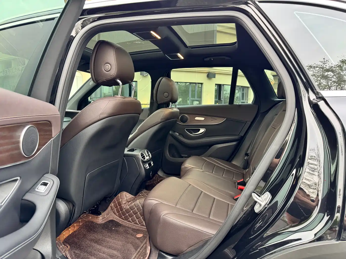 Mercedes-Benz GLC 2022 Facelift GLC 300 L 4MATIC Dynamic Collector's Edition фото 9