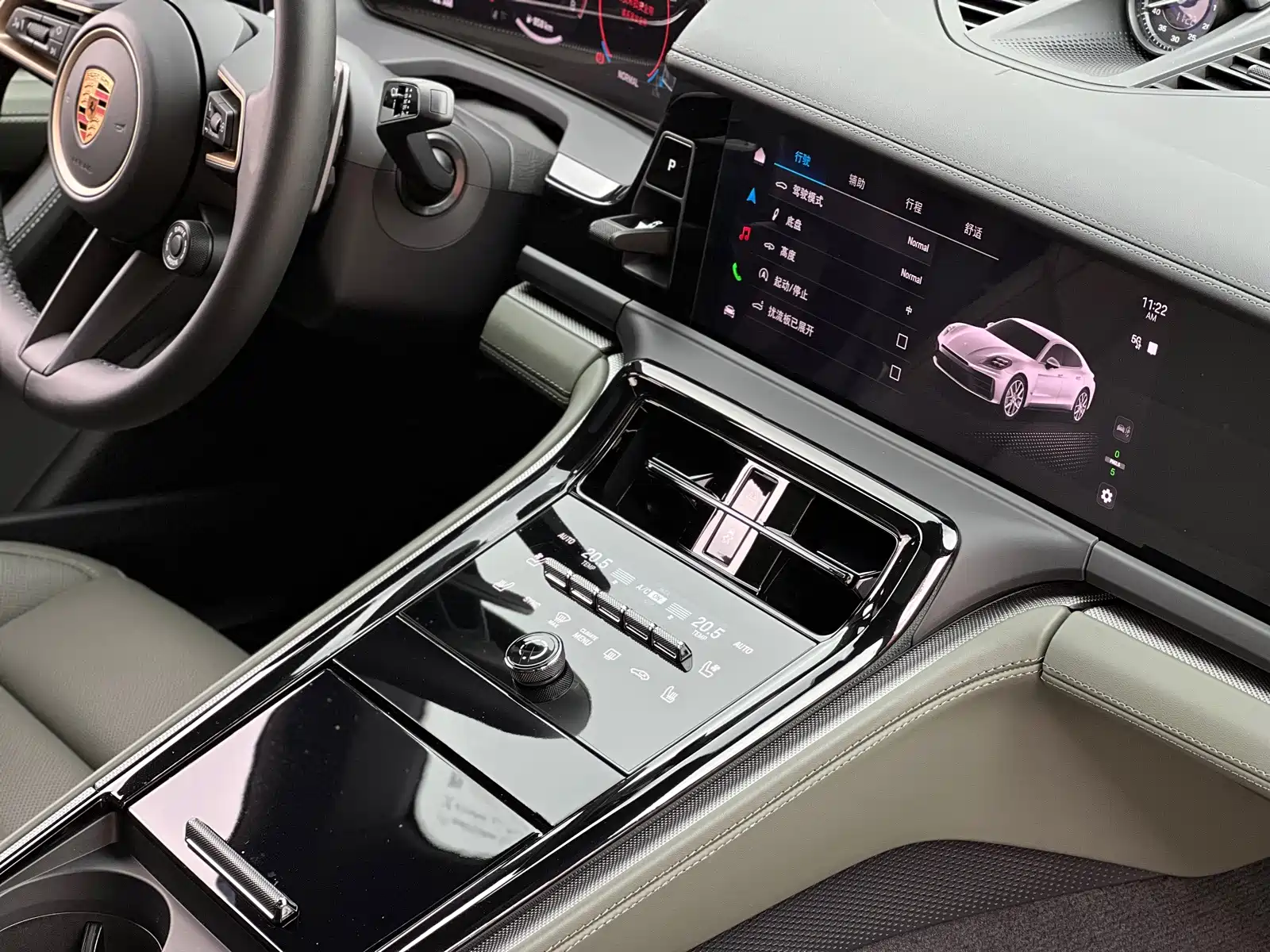 صورة 14 - Porsche Panamera