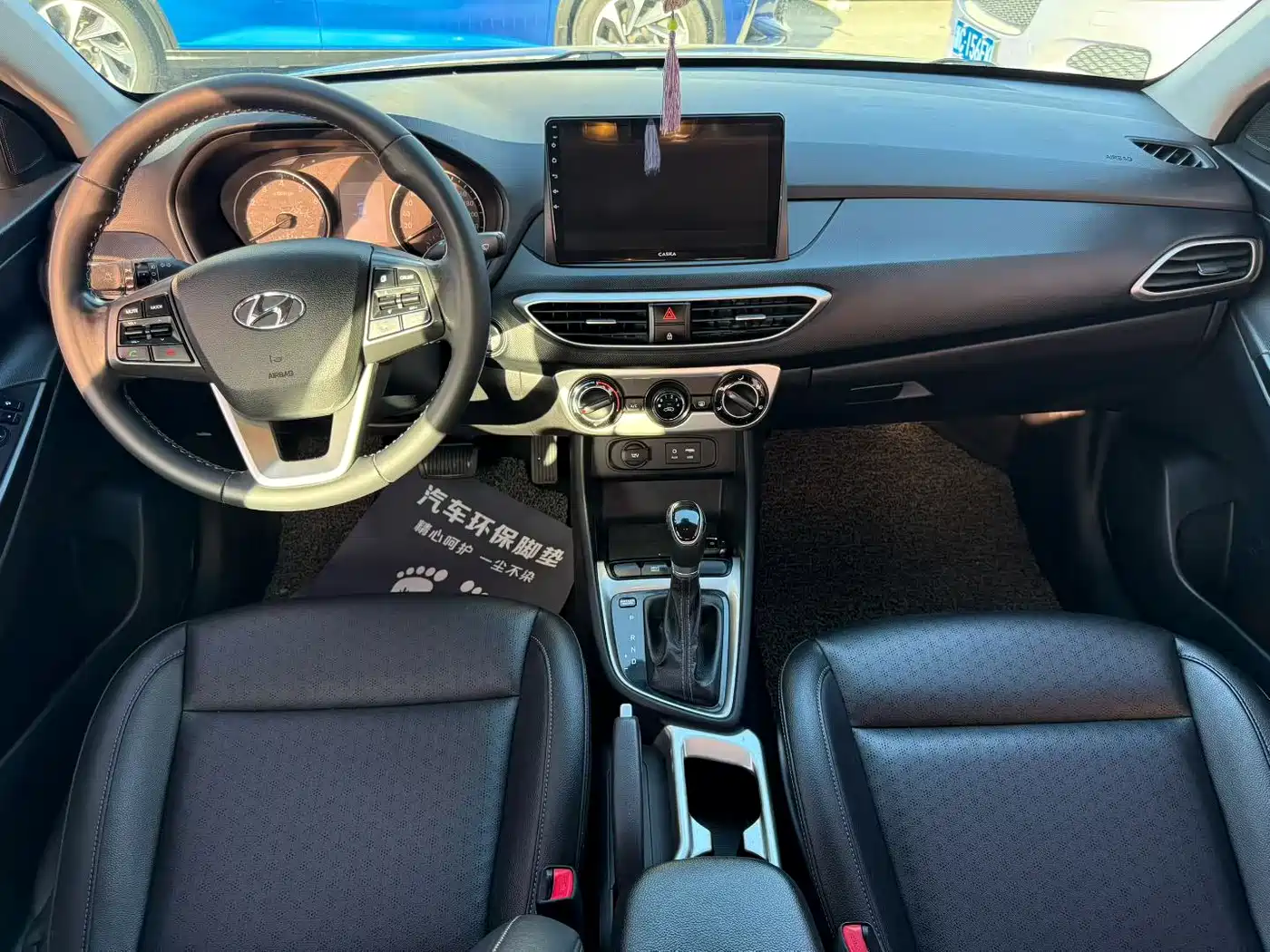 Hyundai Elantra 2017 1.6L Automatic Joy Edition DLX фото 6