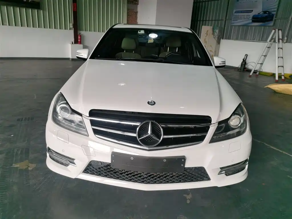 Mercedes-Benz C-Class 2013 C 260 Fashion Grand Edition фото 3