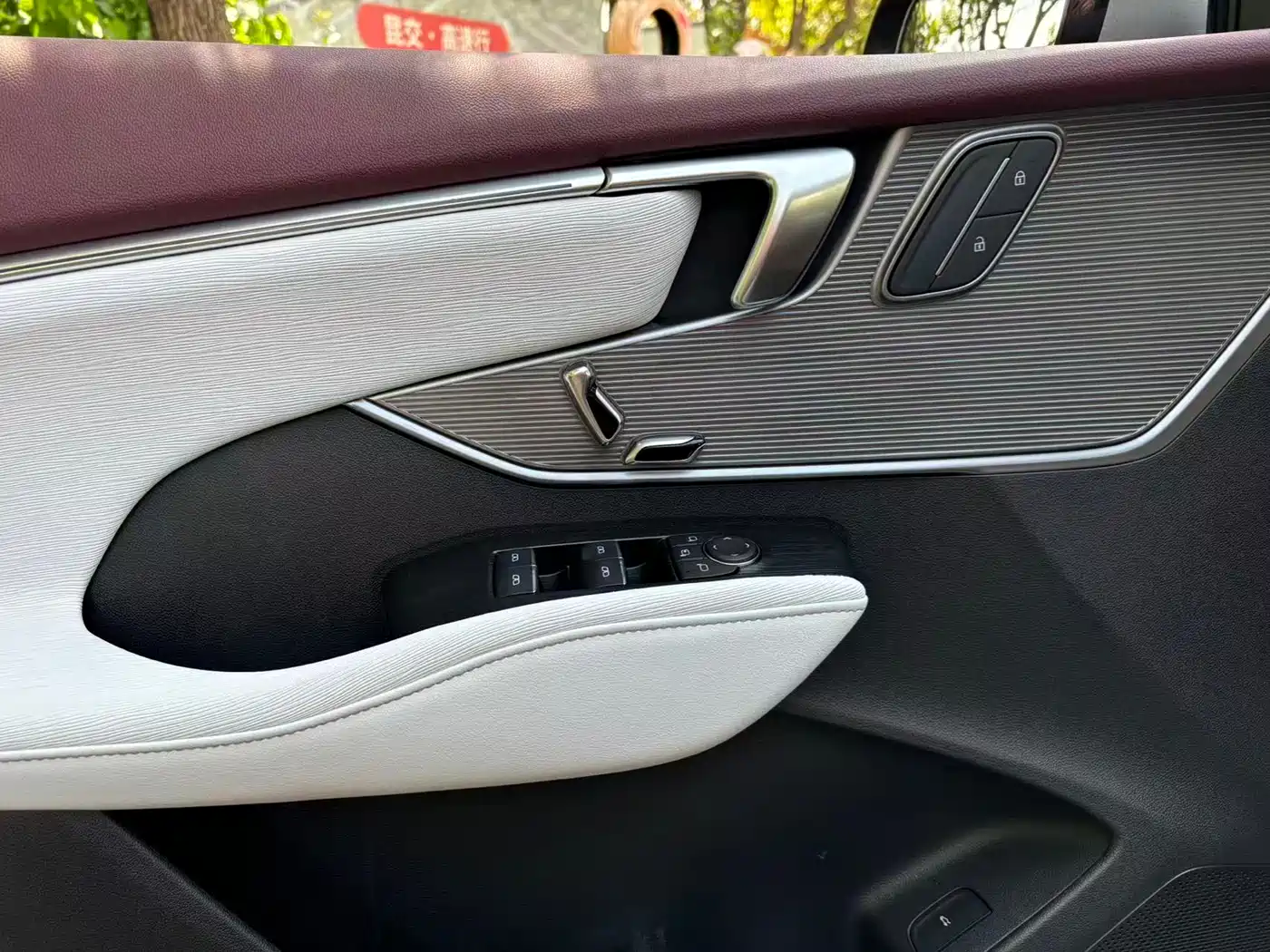 Buick LaCrosse 2023 28T Premium Edition фото 19