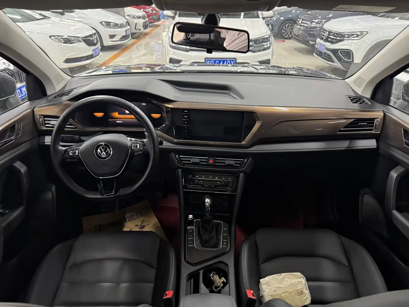 Volkswagen Tharu, миниатюра 7