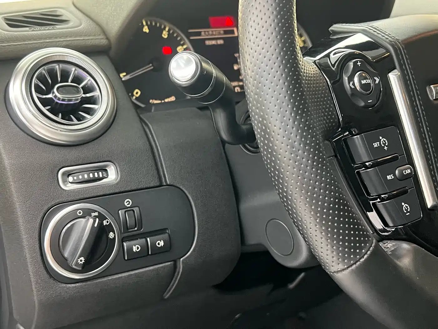 Land Rover Discovery 2012 5.0 V8 HSE фото 20