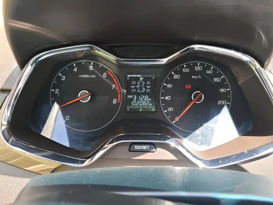Baojun 310W 2017 2017 1.5L Manual Fashion Edition (China V)