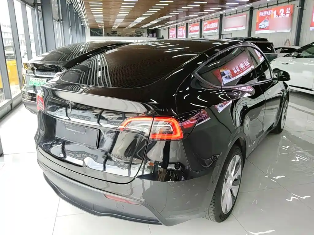Фото 7 - Tesla Model Y