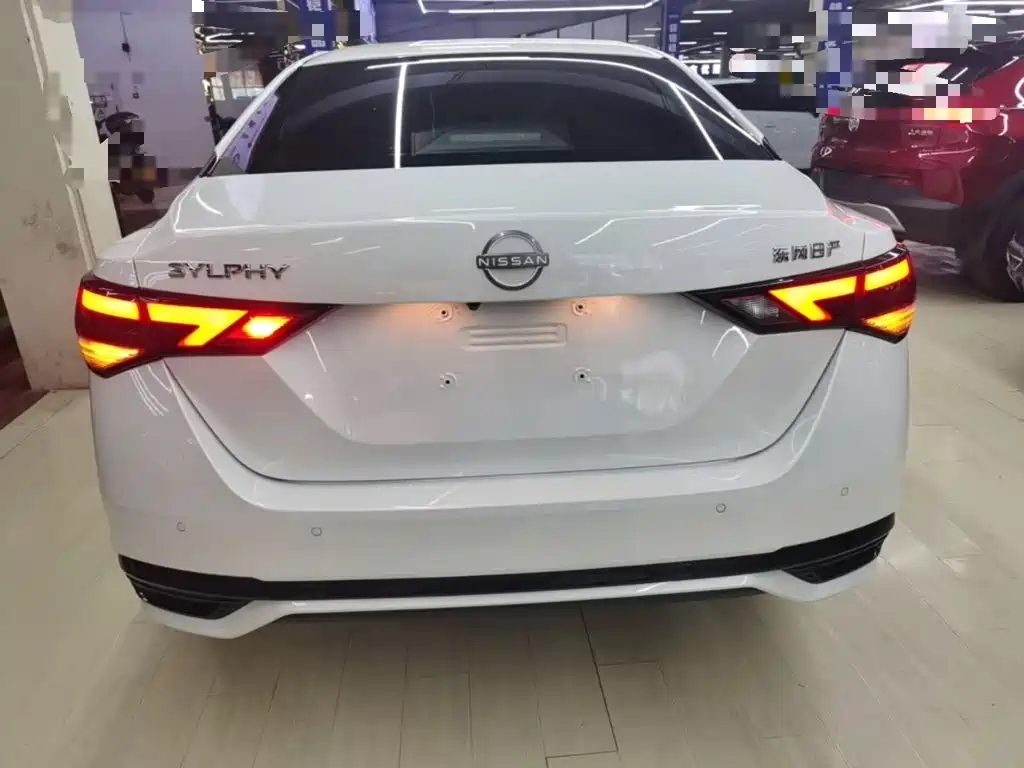 Nissan SYLPHY, миниатюра 6