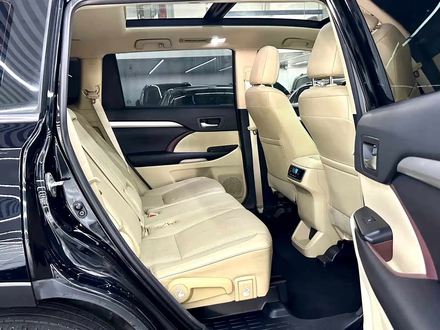 Toyota Highlander 2017 2.0T 4WD Premium 7-Seater фото 23