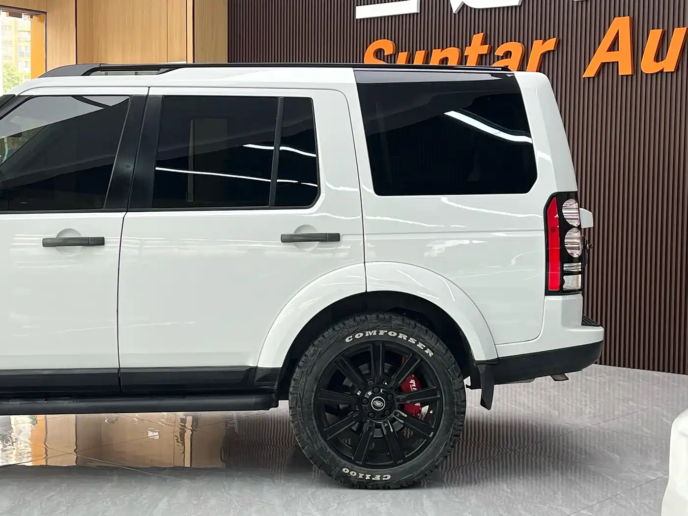 Land Rover Discovery 2012 5.0 V8 HSE фото 12