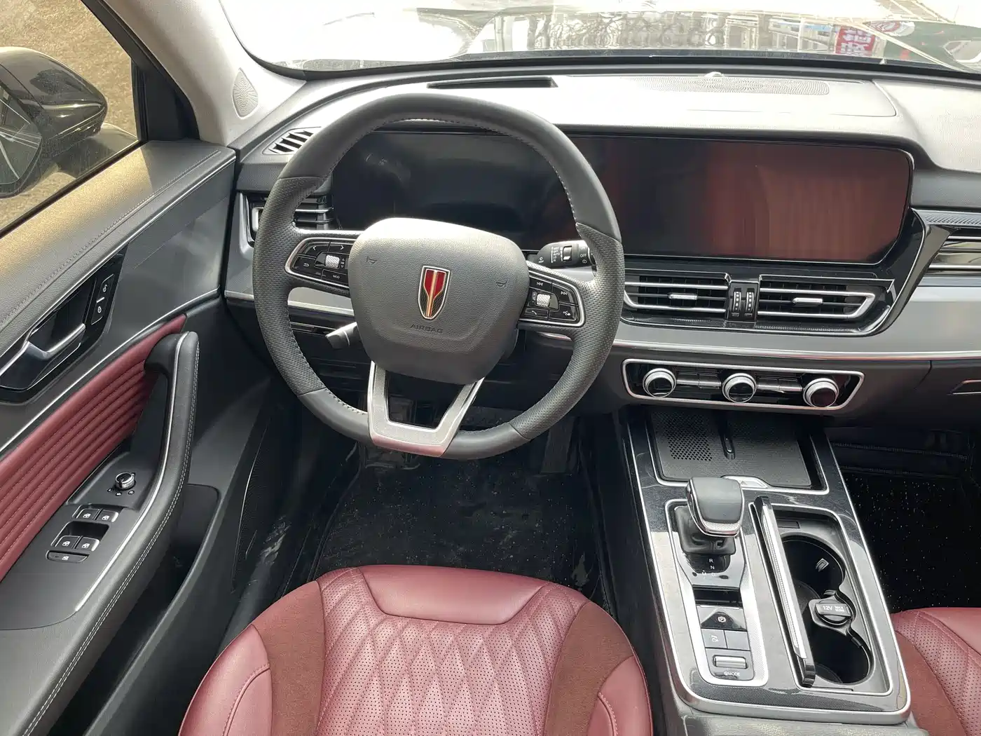 Hongqi HS5 2023 2.0T Flag Pro 500,000 Units Commemorative Edition фото 13