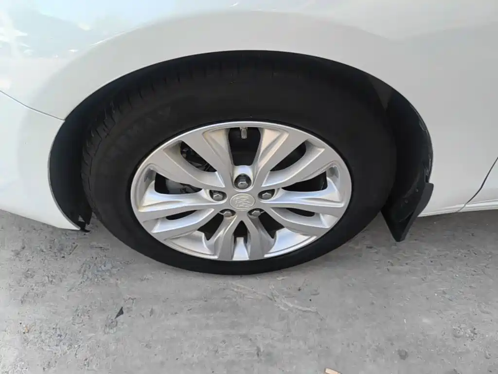 Фото 23 - Buick Excelle