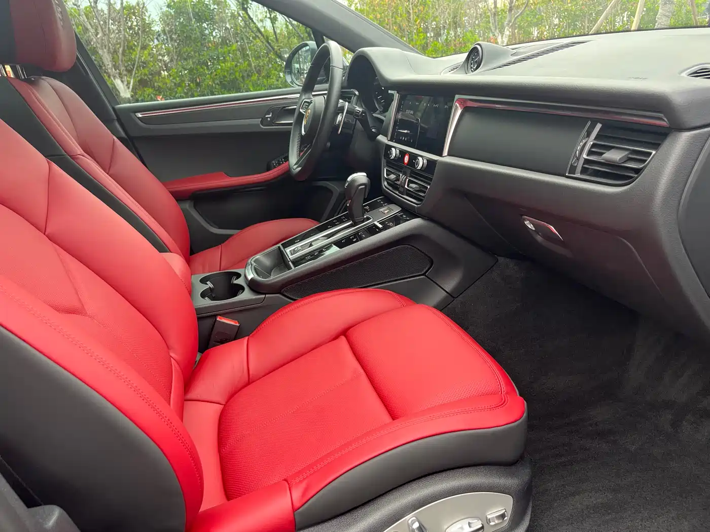Porsche Macan 2023 Macan 2.0T фото 12