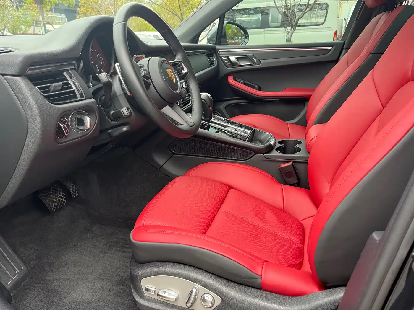 Porsche Macan 2023 Macan 2.0T фото 13